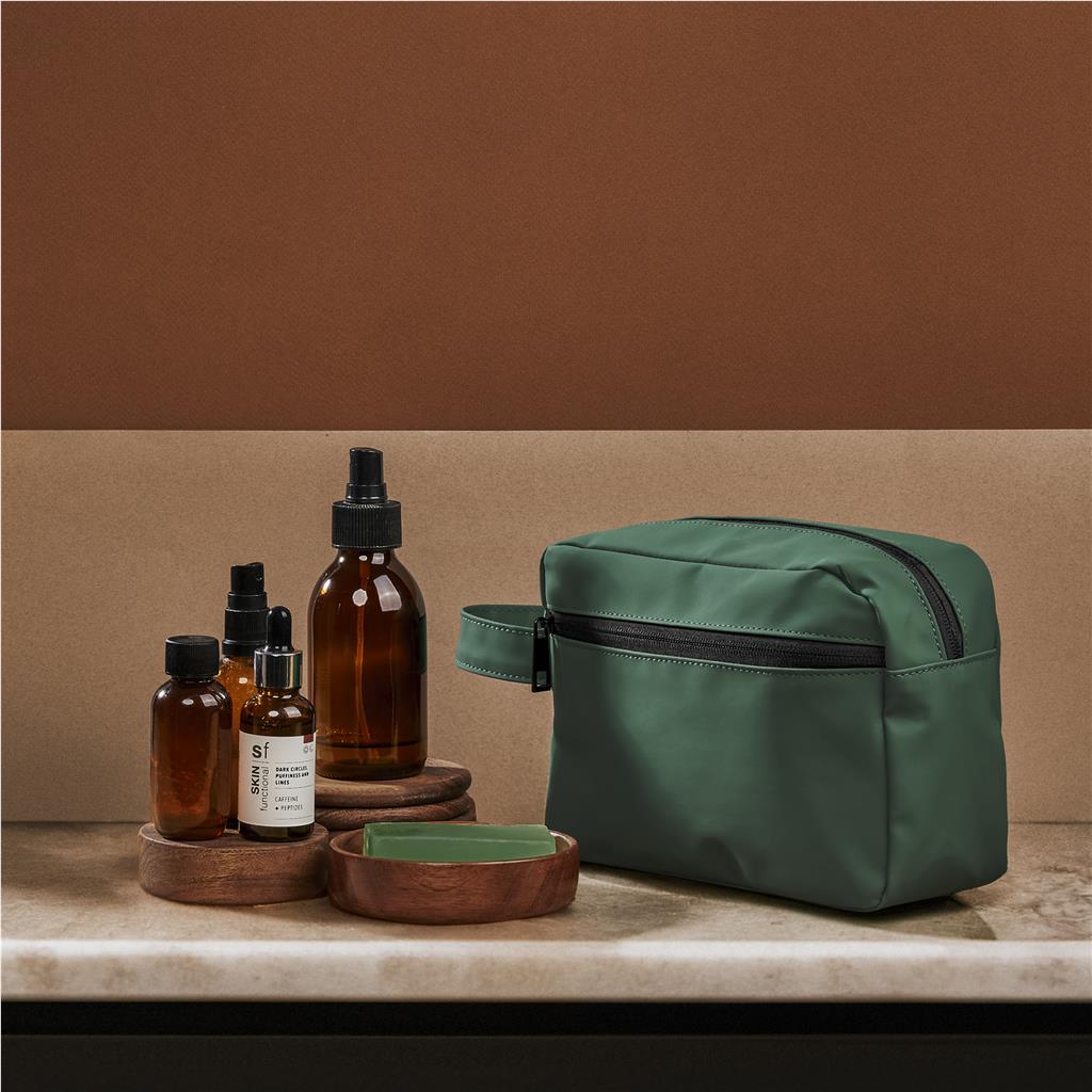 Altitude Everdri Water-Resistant Toiletry Bag - Image 11