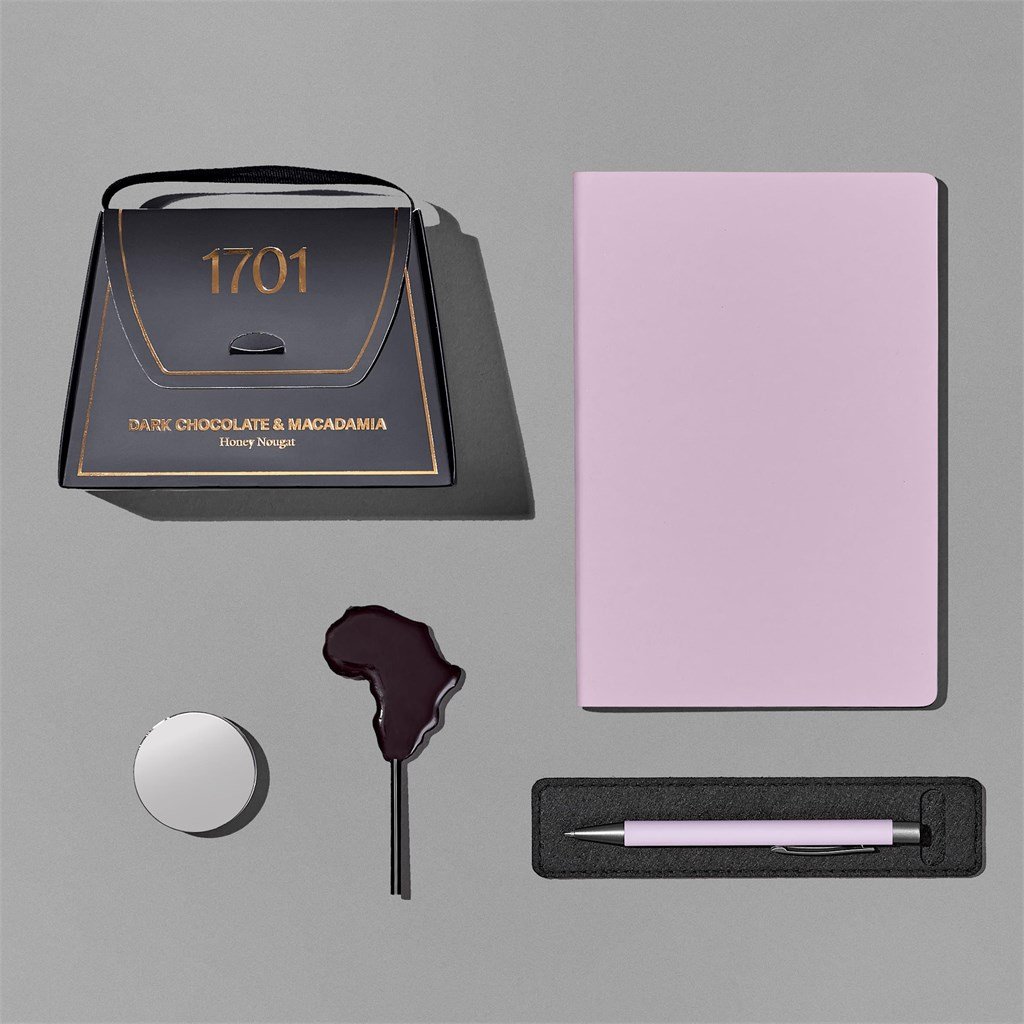 Yatta Elegant Essentials Hamper - Image 19