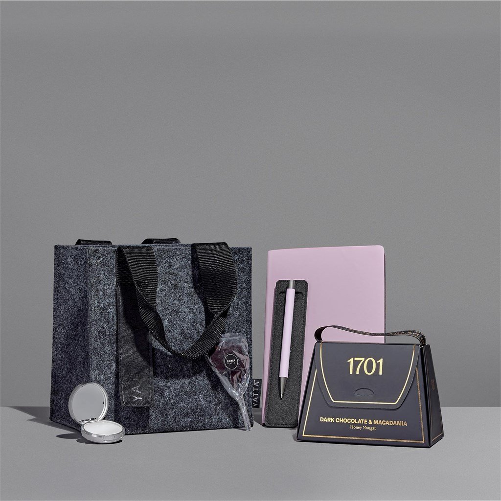 Yatta Elegant Essentials Hamper - Image 18