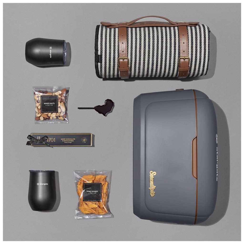 Yatta Sophisticated Soiree Hamper - Image 17