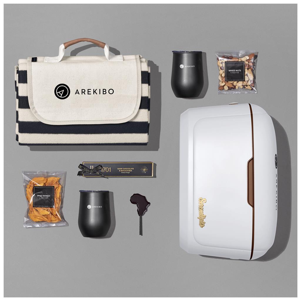 Yatta Outdoor Indulgence Hamper - Image 20