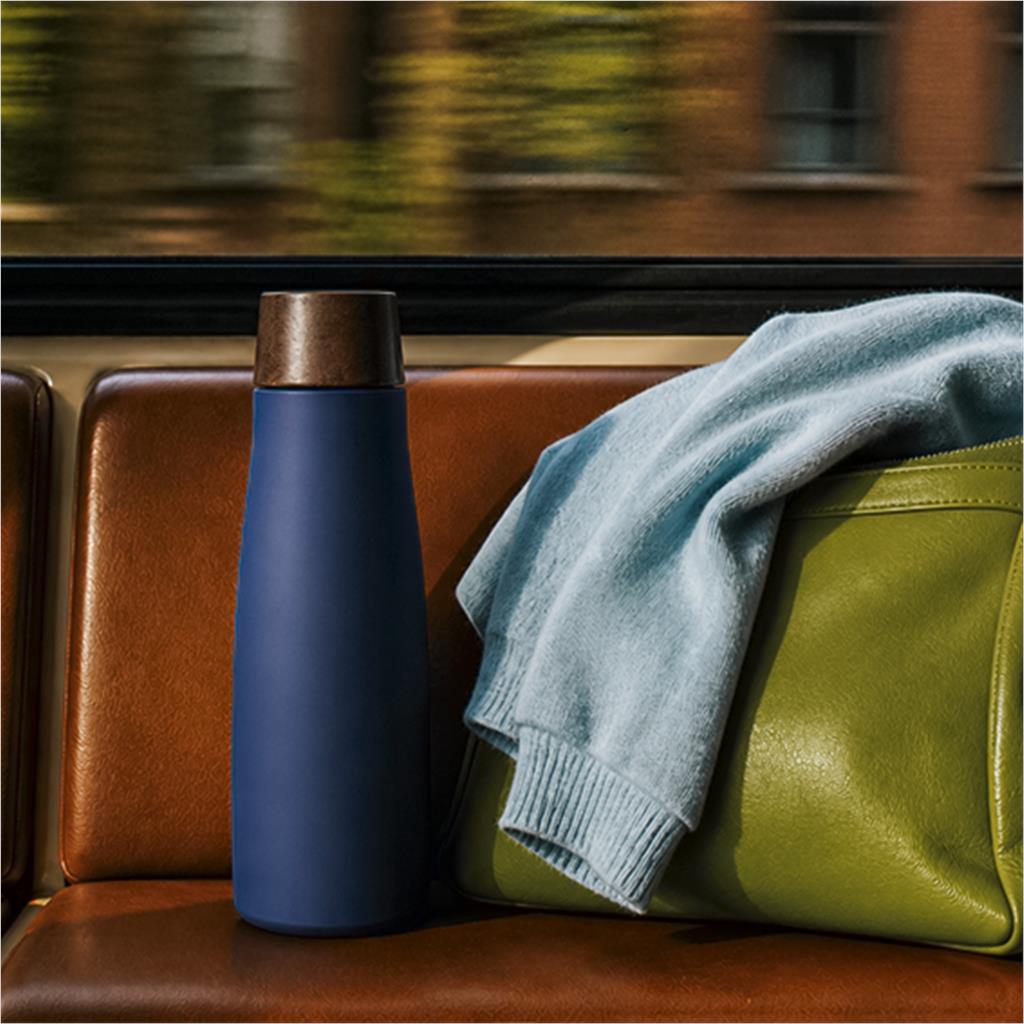 Serendipio Snowdonia Stainless Steel Vacuum Water Bottle - 600ml - Image 3